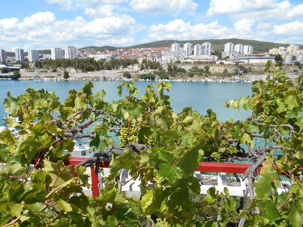 Apartments Ema Šibenik Exterior foto
